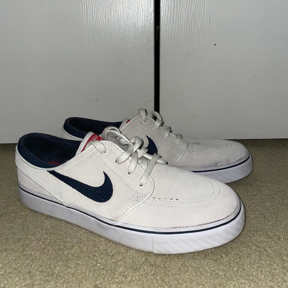 Nike Janoski